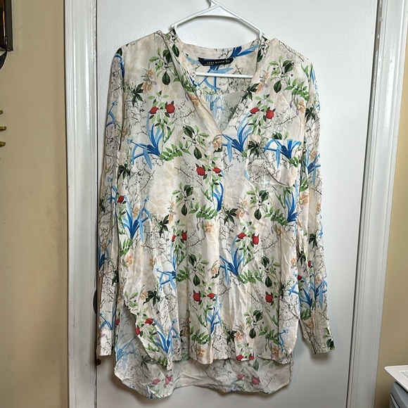 Zara Tops - Zara floral print blouse